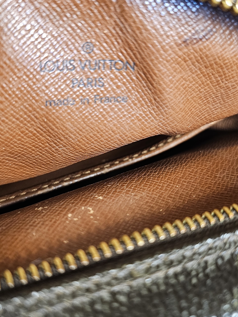 Louis Vuitton Monogram Amazone Crossbody - Picture 12 of 16